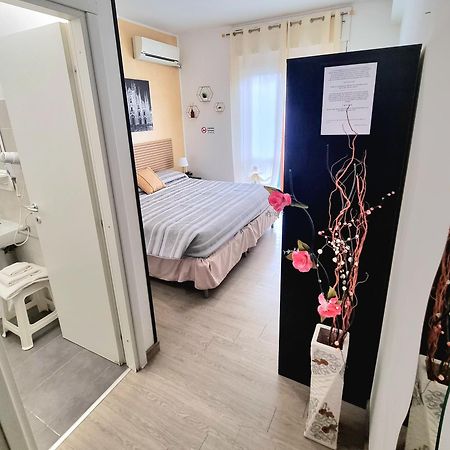 B&B Italo House Опера Екстериор снимка