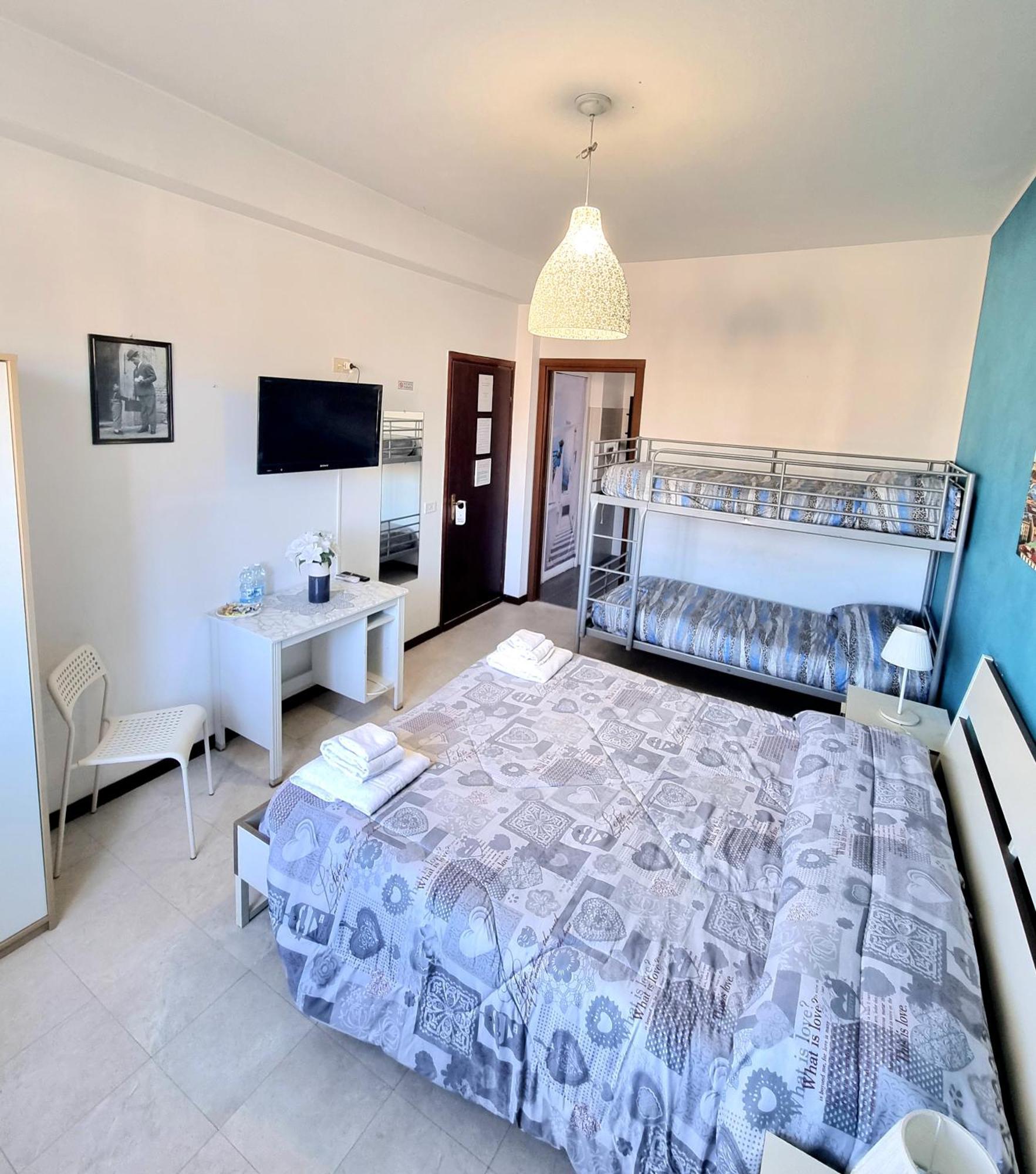 B&B Italo House Опера Стая снимка